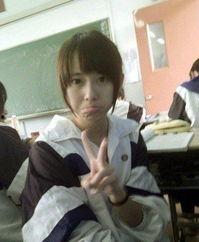 校服妹妹吃瓜爆料图片